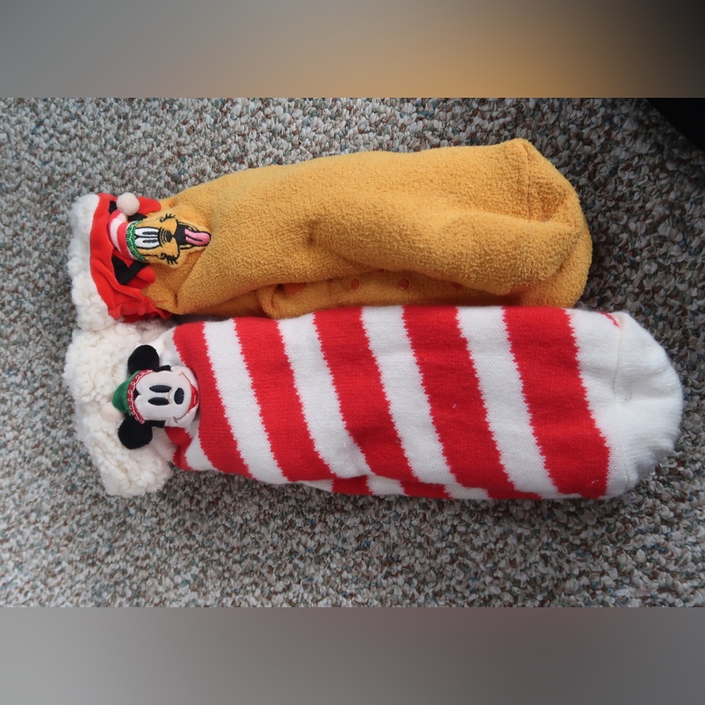 Youth holiday socks